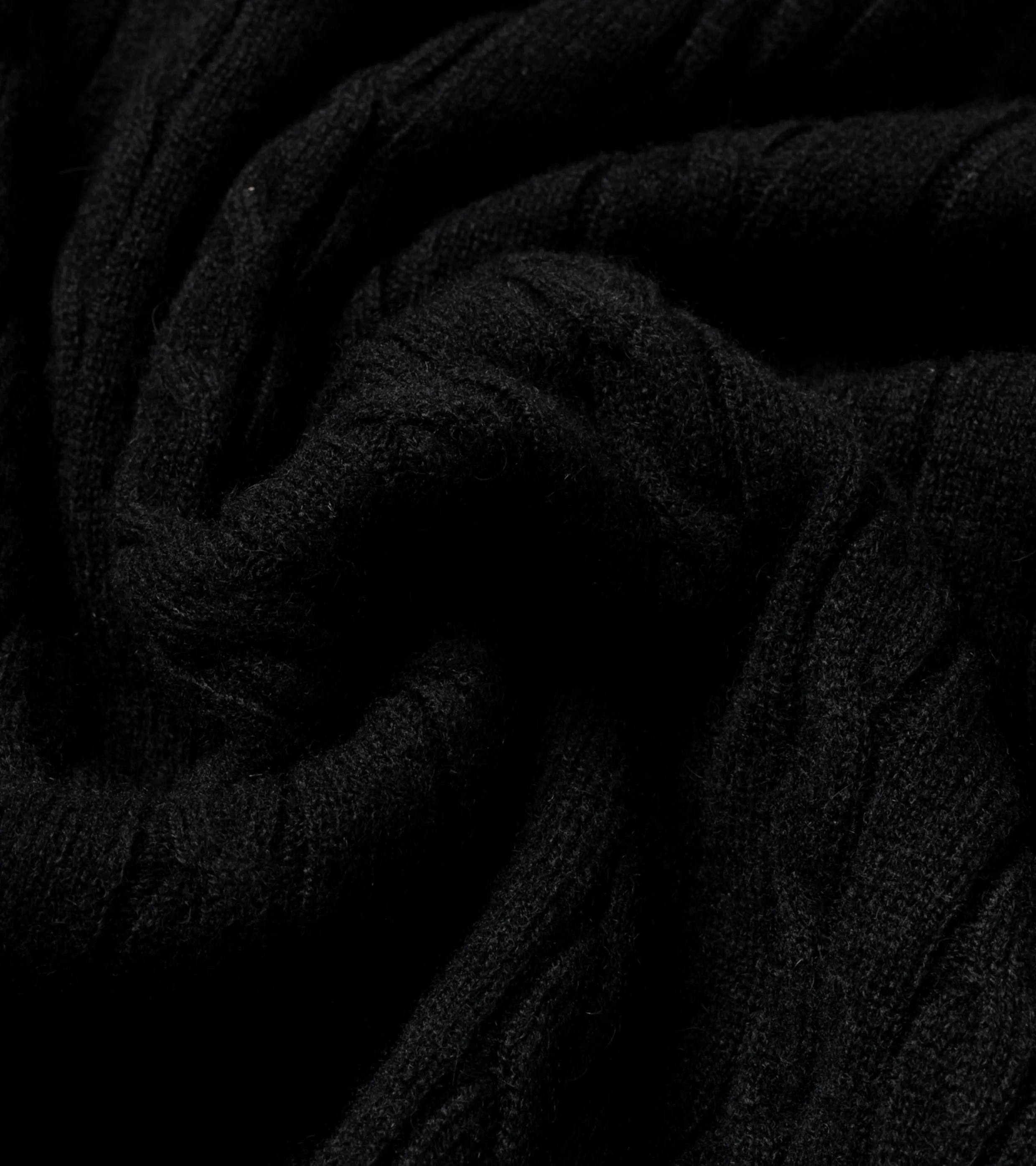 Cable-Knit Crewneck Pullover Black