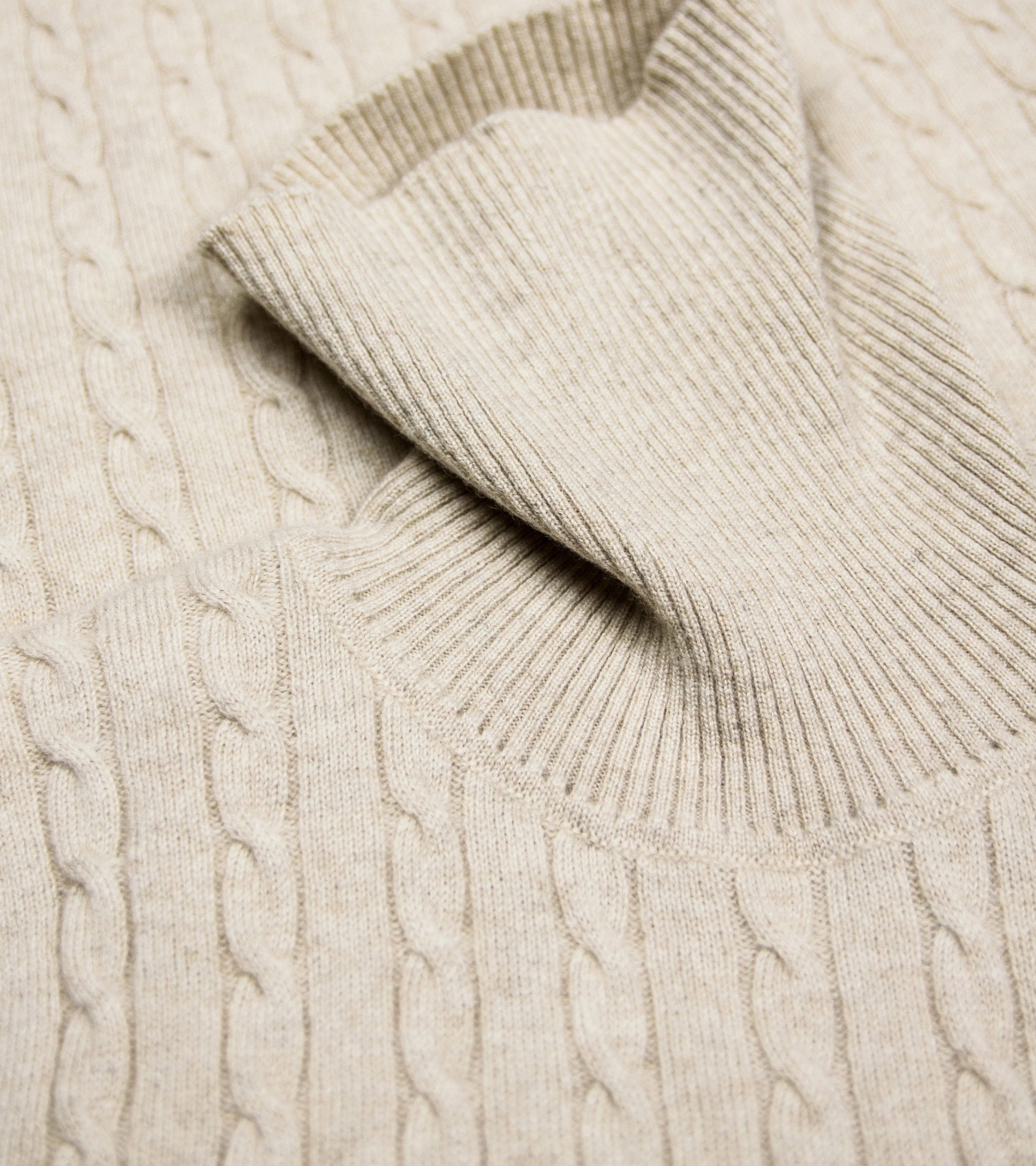 Cable-Knit Rollneck Pullover Beige