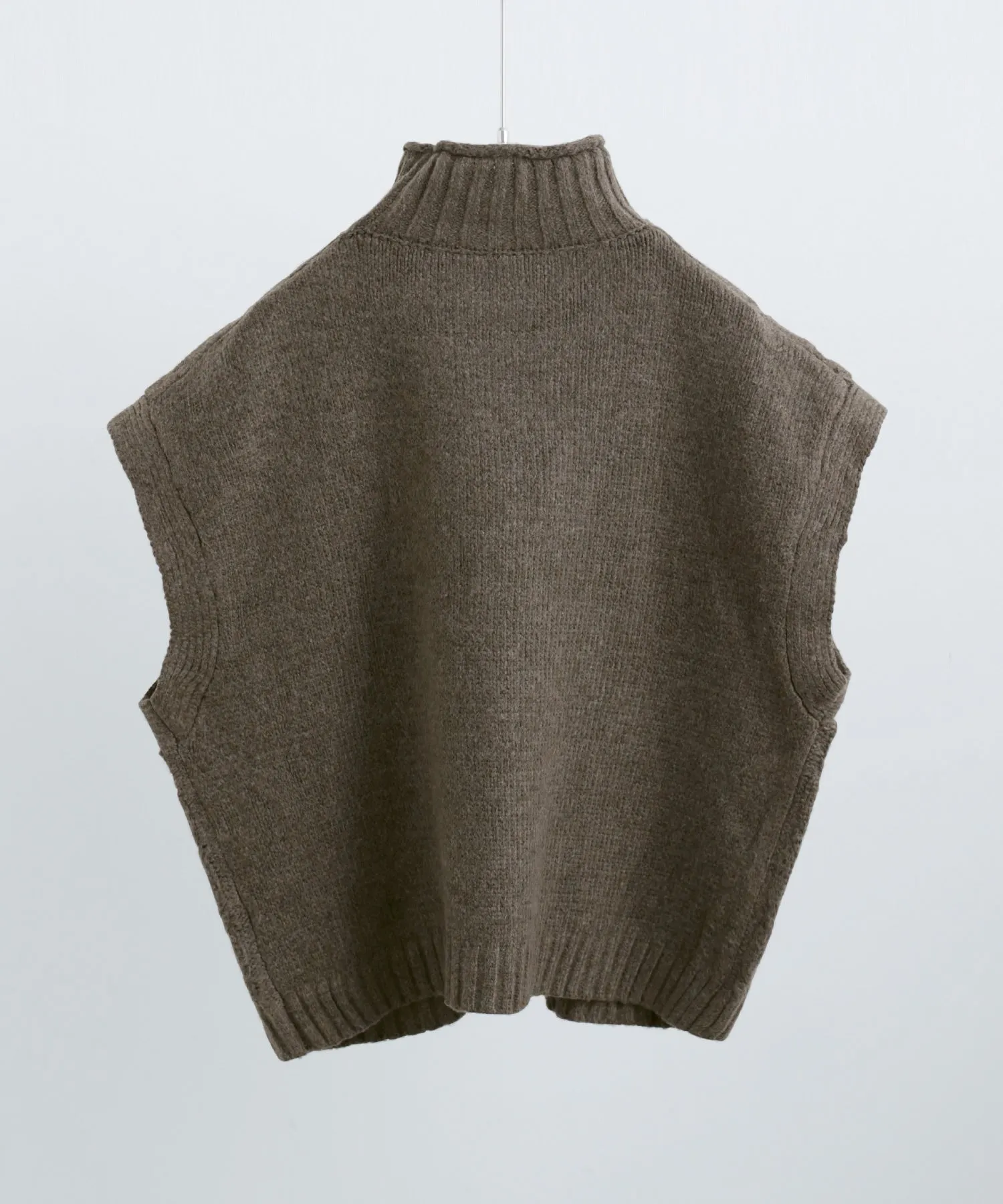 Cable Knit Turtleneck Vest