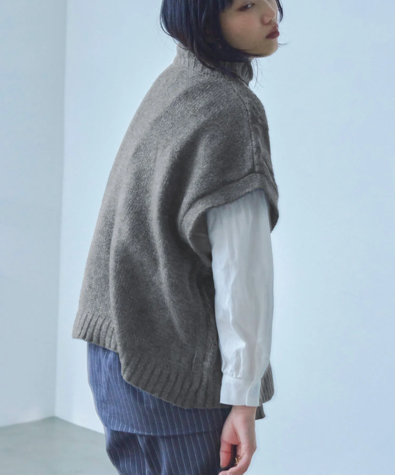 Cable Knit Turtleneck Vest