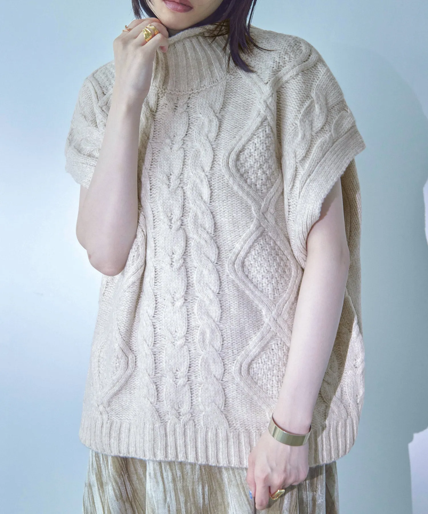 Cable Knit Turtleneck Vest