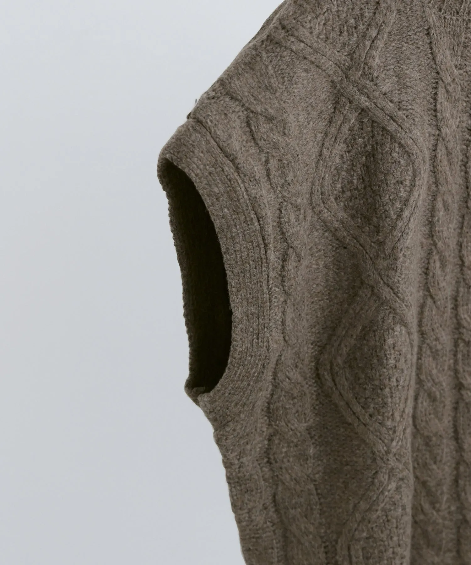 Cable Knit Turtleneck Vest