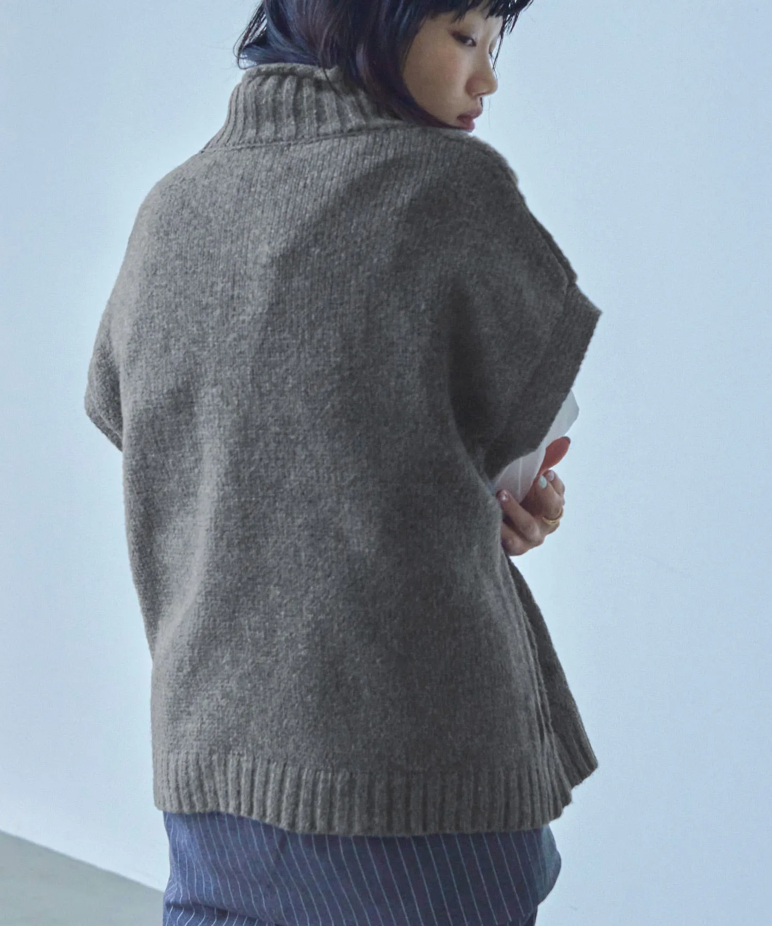 Cable Knit Turtleneck Vest