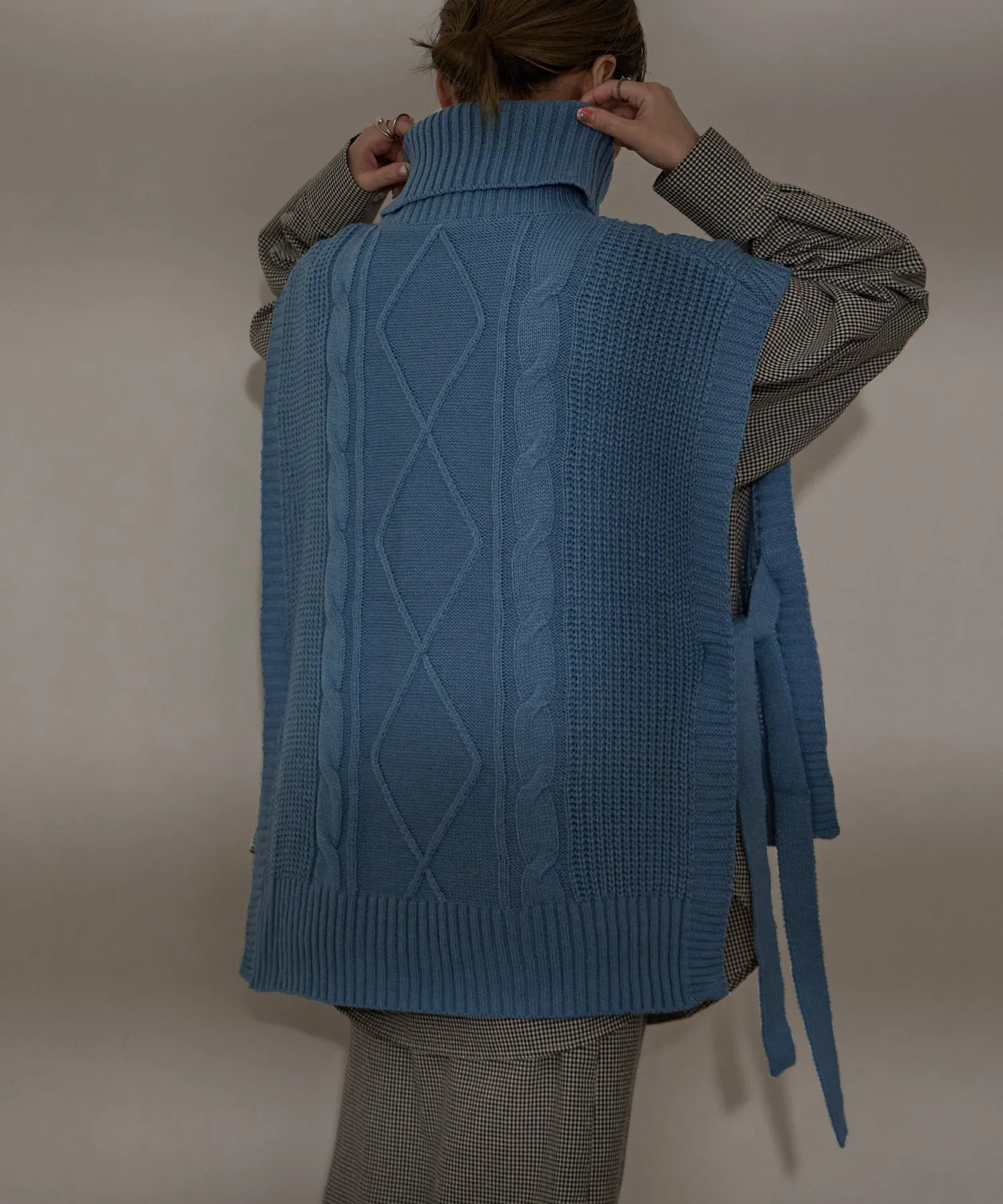 Turtleneck Knit Vest