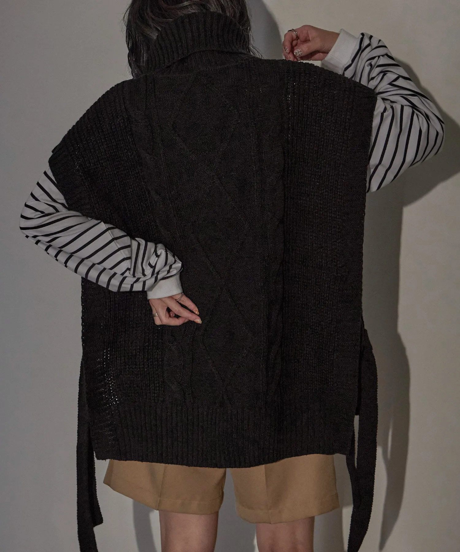 Turtleneck Knit Vest
