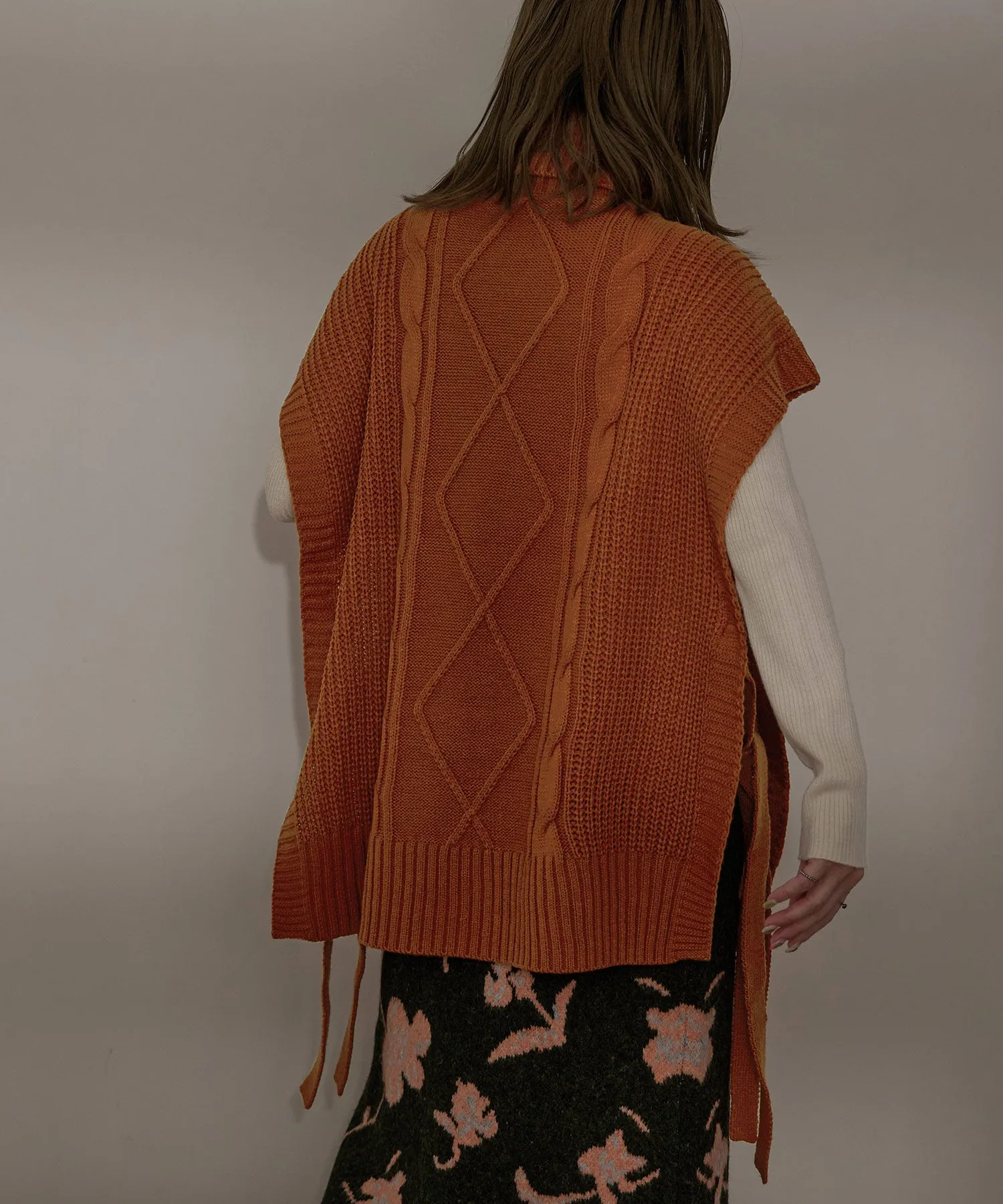 Turtleneck Knit Vest