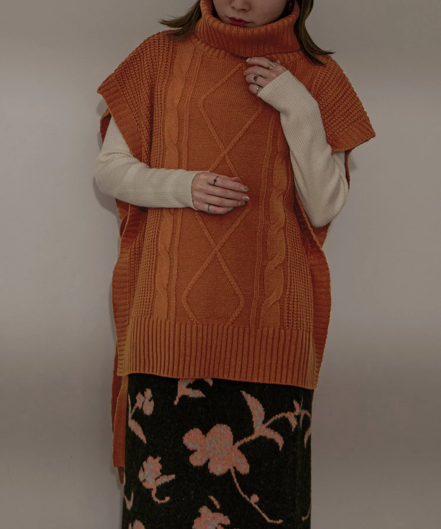 Turtleneck Knit Vest
