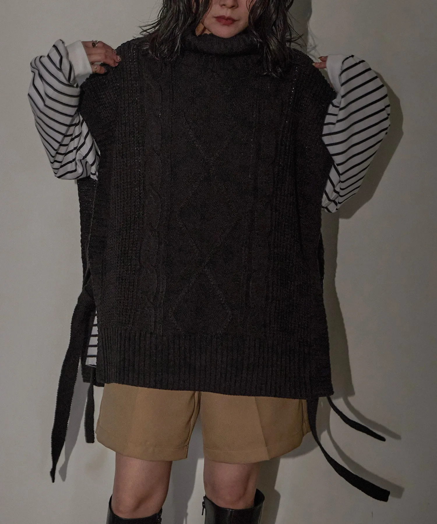 Turtleneck Knit Vest