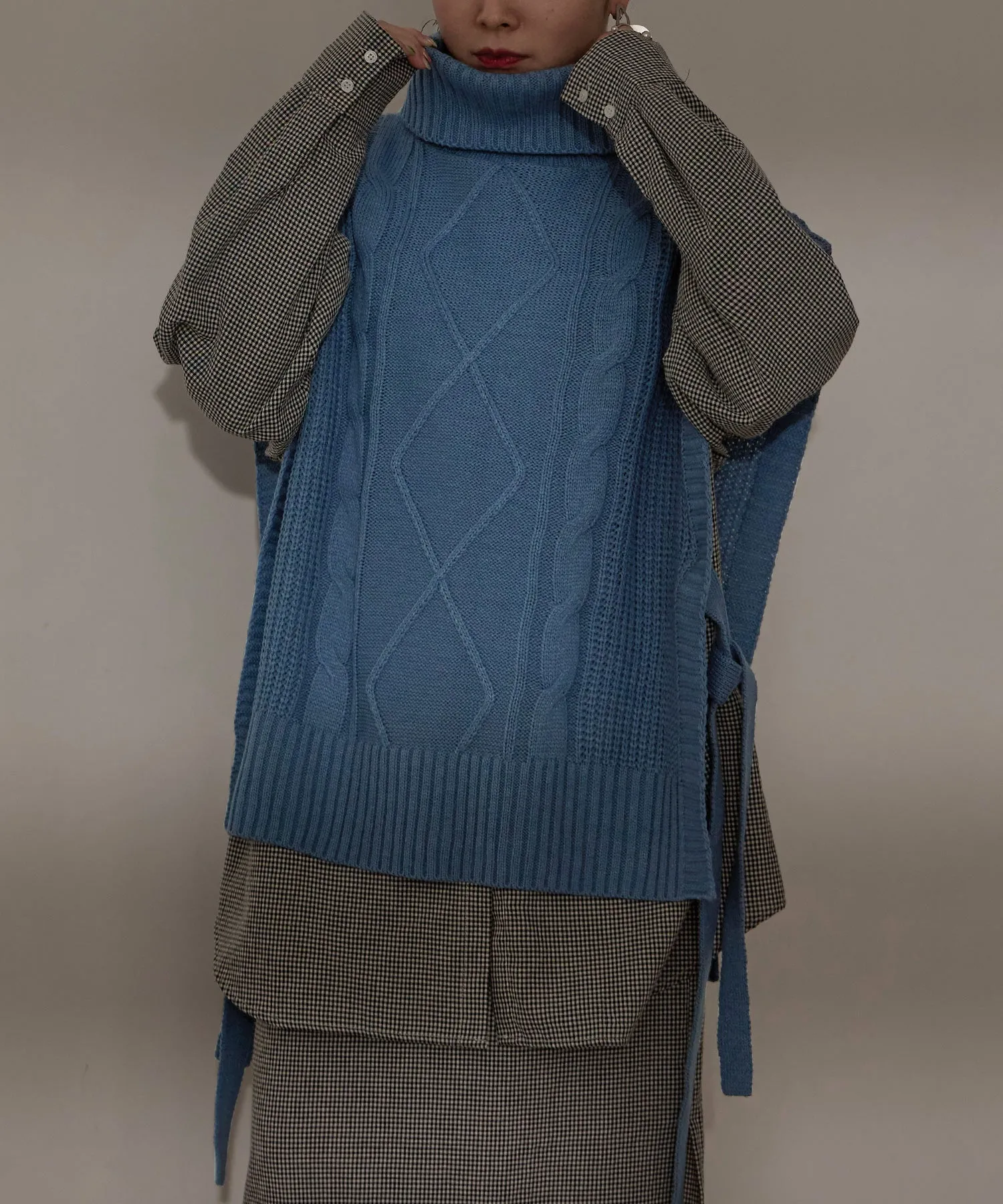 Turtleneck Knit Vest